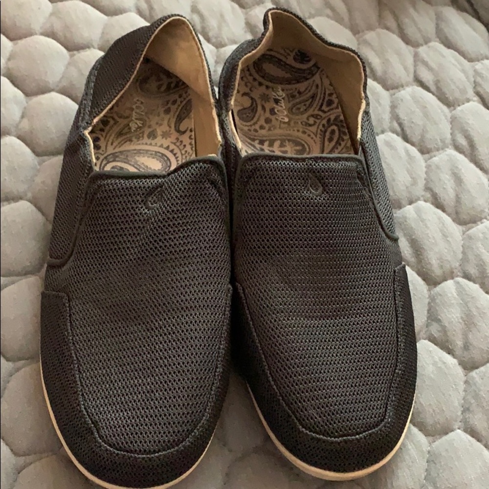 Olukai women’s shoes size 8